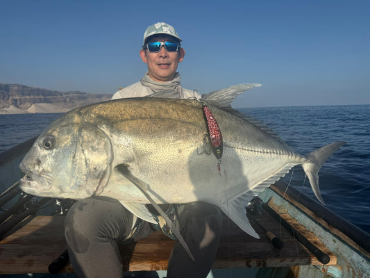 デブネコ200｜赤い蟹が導く