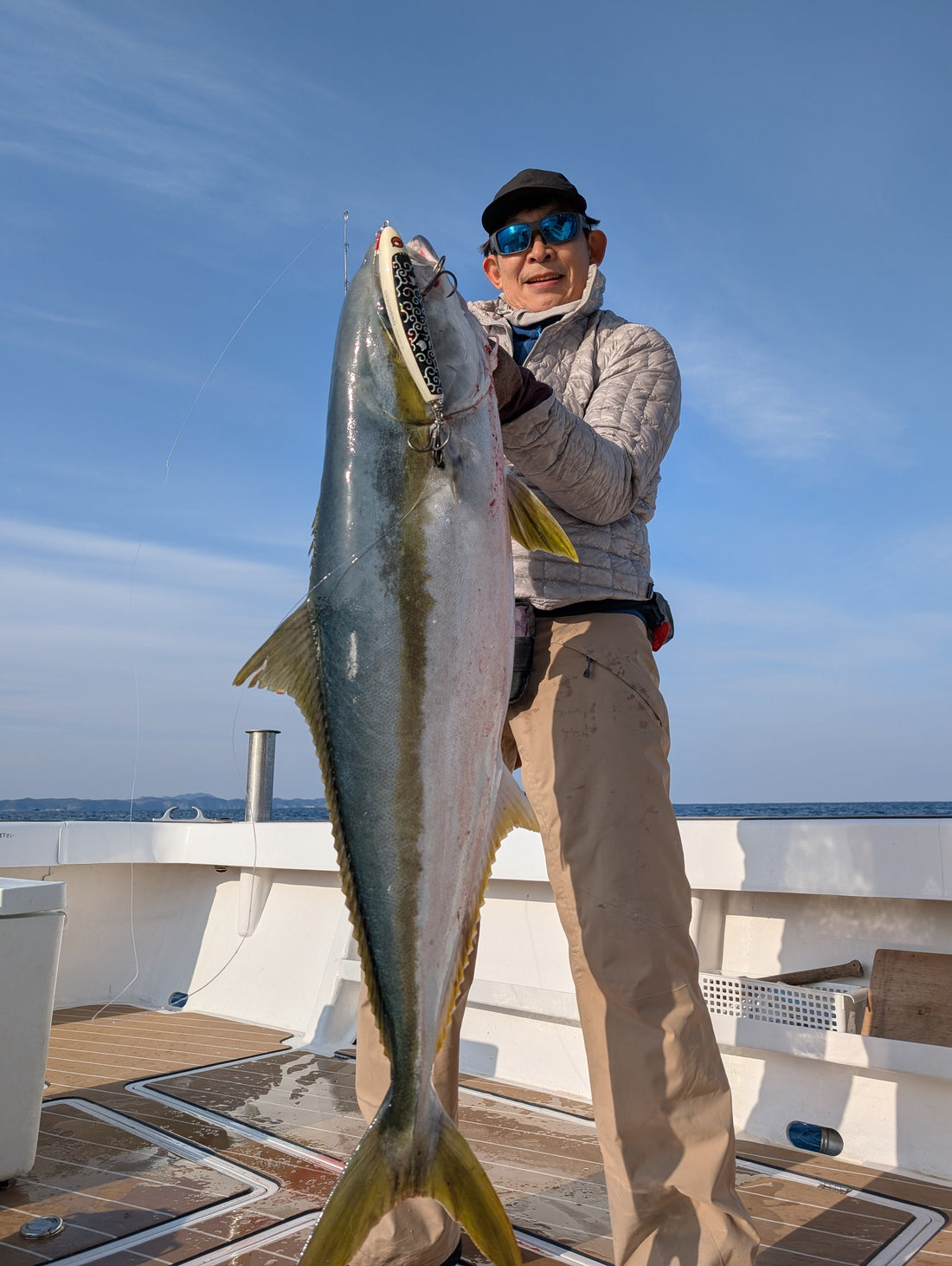 デブネコ200 | 水温に祈る